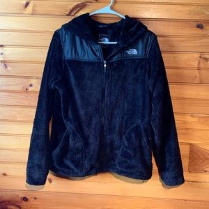 Women’s north face jacket.